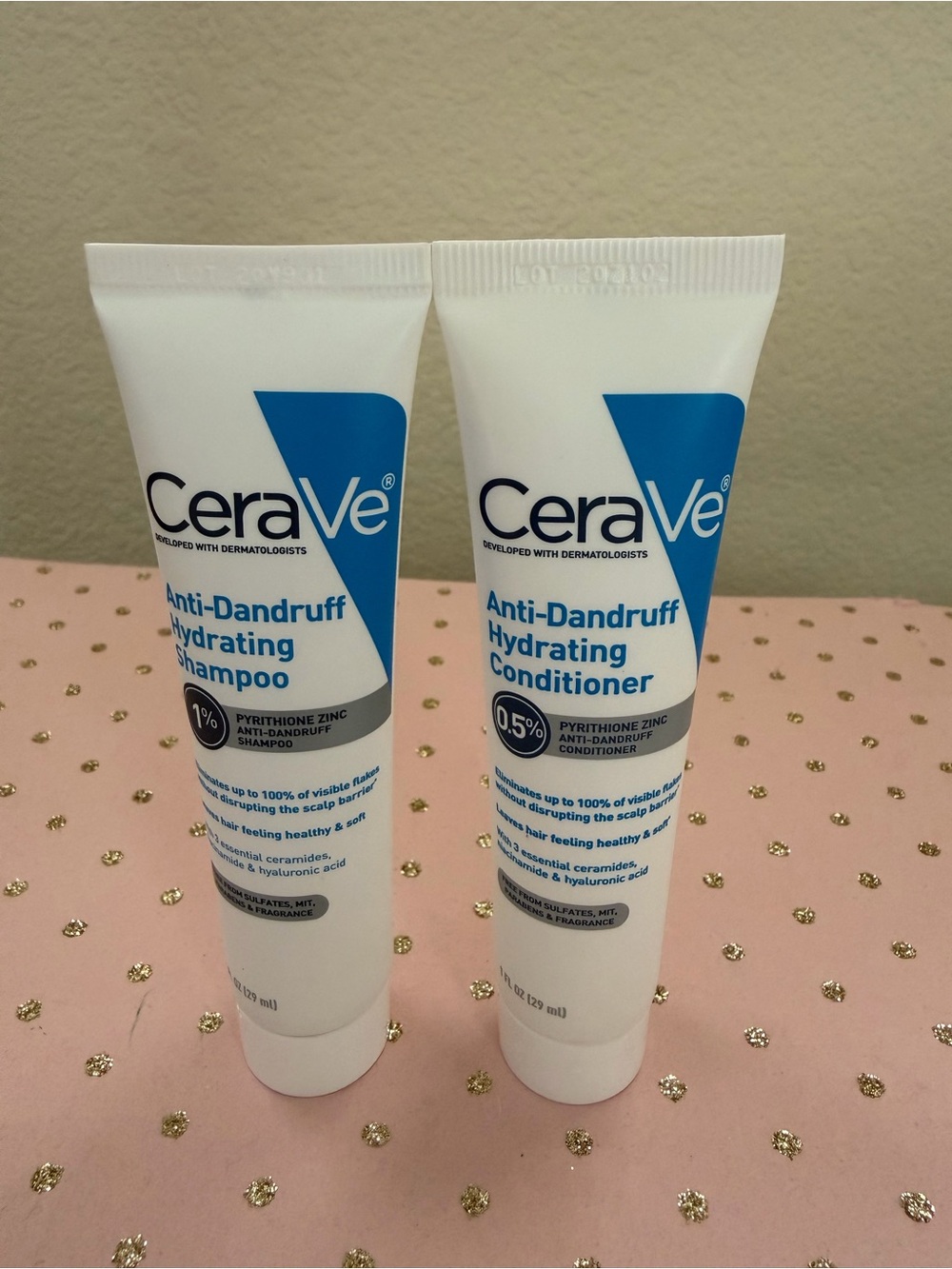 🌼 4/$13 - New Set of anti dandruff CeraVe Shampoo & Conditioner